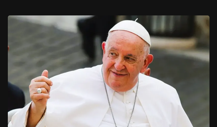 El papa Francisco llamó a Ucrania a «izar la bandera blanca» y «negociar» la paz con Rusia