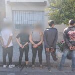 bicho Mercedes la policía demoró a seis personas tras una línea en la vía pública.