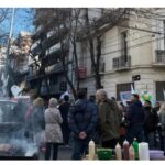 Desalojan a militantes que acampaban frente al departamento de Cristina Kirchner en Constitución